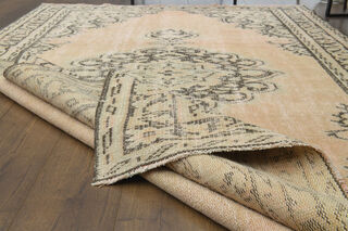 Handmade Vintage Area Anatolian Rug - Thumbnail