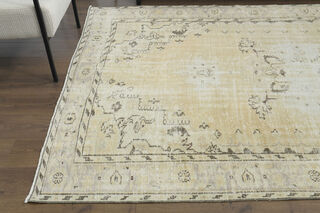 Handmade Vintage Area Anatolian Rug - Thumbnail