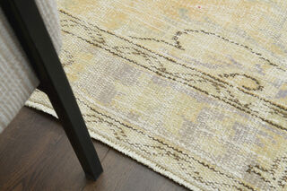 Handmade Vintage Area Anatolian Rug - Thumbnail