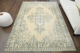 Vintage Turkish Anatolian Area Rug - Thumbnail