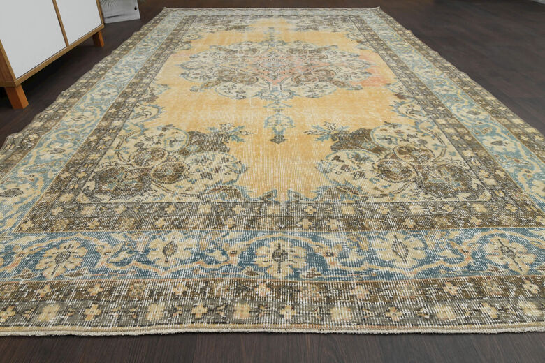 Handmade Vintage Turkish Rug