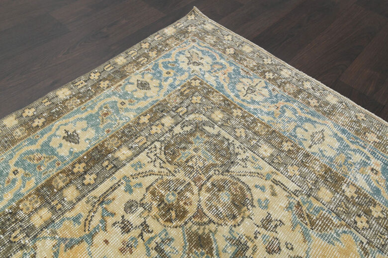 Handmade Vintage Turkish Anatolian Rug