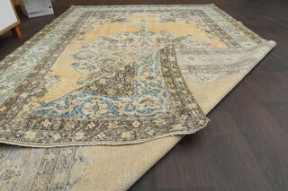 Handmade Vintage Turkish Anatolian Rug - Thumbnail