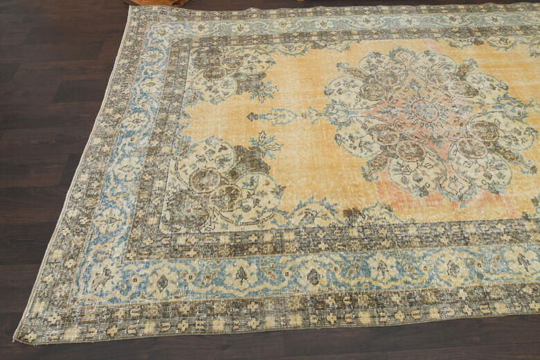 Handmade Vintage Turkish Anatolian Rug