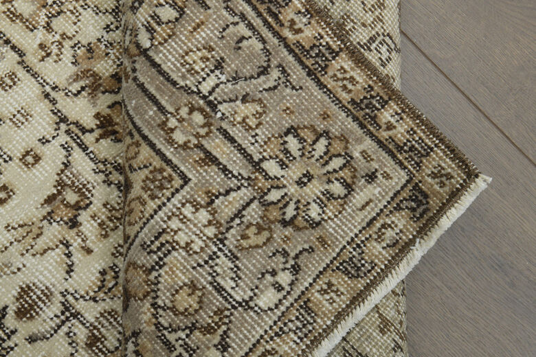 Handmade Beige Brown Rug