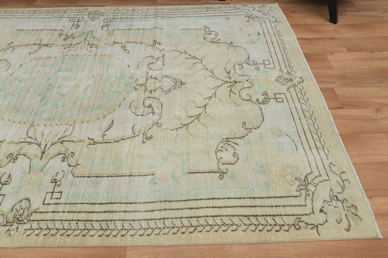 Handmade Beige Brown Rug