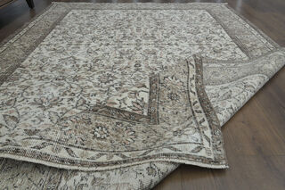 Floral Beige Brown Vintage Rug - Thumbnail