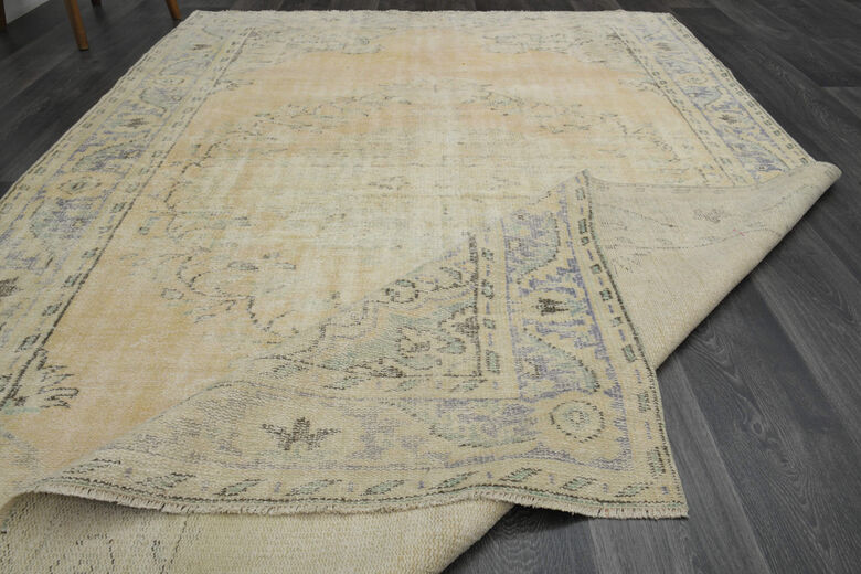 Turkis Anatolian Oushak Area Rug