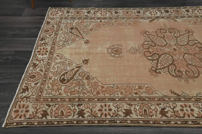 Handmade Foliate Area Rug