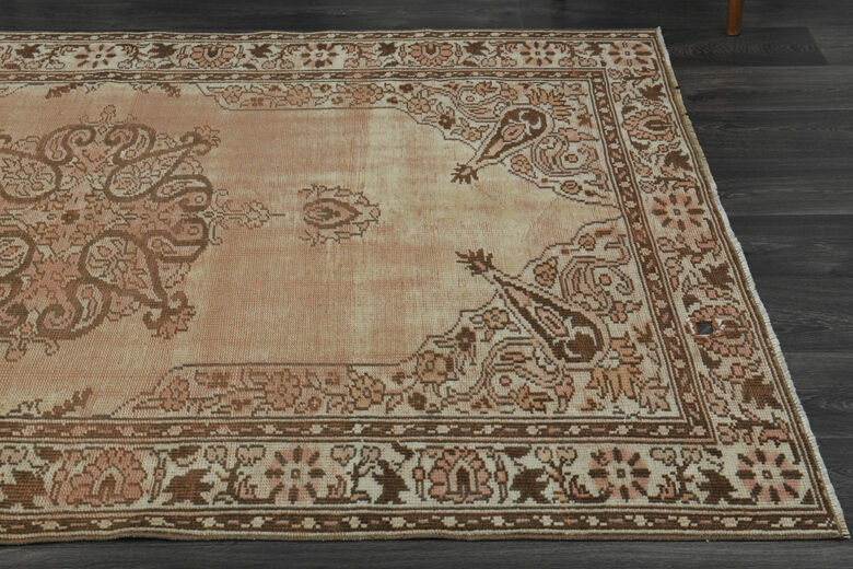 Handmade Foliate Area Rug