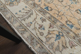 Foliate Vintage Area Rug - Thumbnail