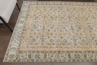 Foliate Vintage Area Rug - Thumbnail