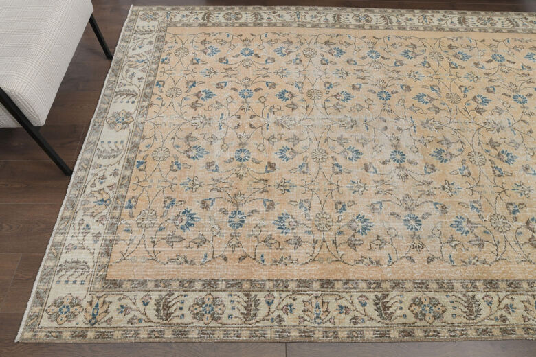 Foliate Vintage Area Rug