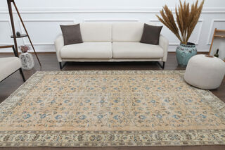 Foliate Vintage Area Rug - Thumbnail