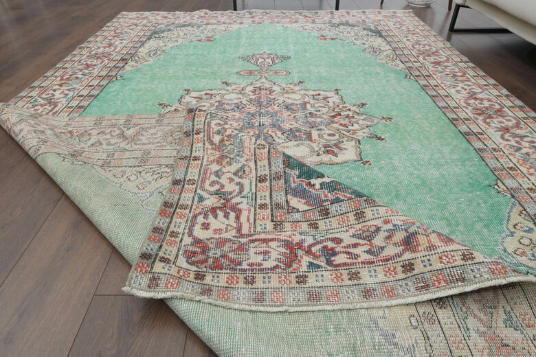 Multicolor Handmade Vintage Anatolian Rug