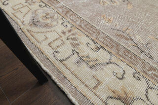 Handmade Vintage Foliate Area Rug - Thumbnail