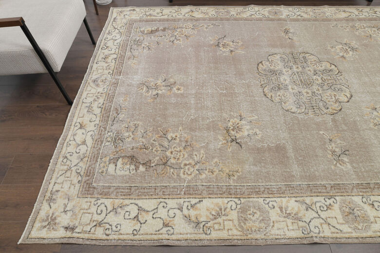 Handmade Vintage Foliate Area Rug