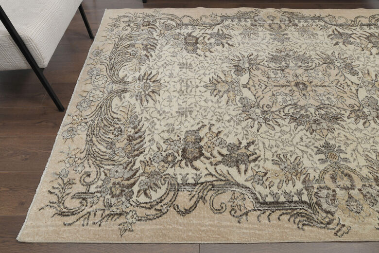 Vintage Floral Area Anatolian Rug