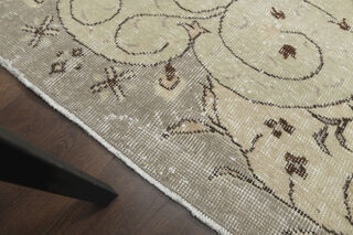 Floral Handmade Area Rug - Thumbnail