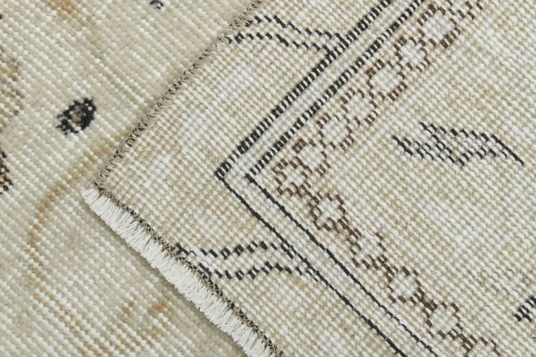 Handmade Beige Turkish Anatolian Rug