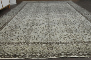 Handmade Beige Foliate Rug - Thumbnail