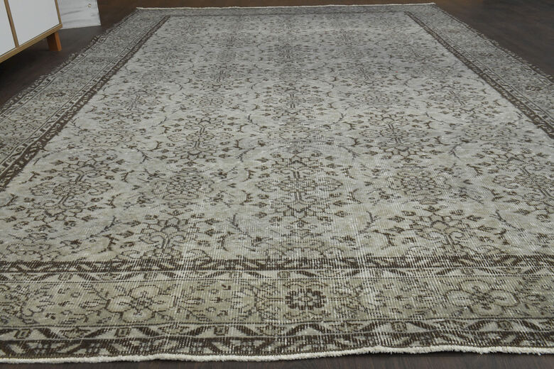 Handmade Beige Foliate Rug