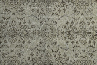 Handmade Beige Foliate Rug - Thumbnail