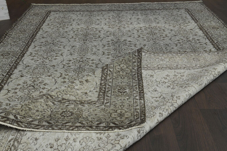 Handmade Beige Foliate Rug