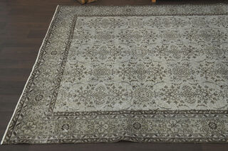 Handmade Beige Foliate Rug - Thumbnail