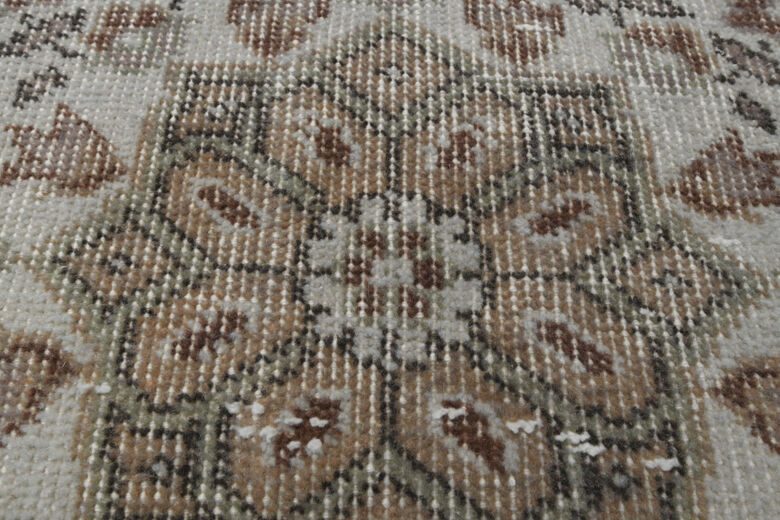 Handmade Vintage Oriental Anatolian Rug