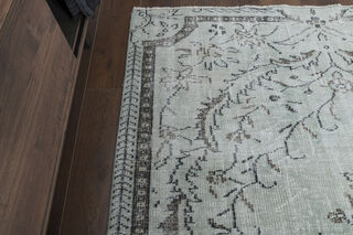 Handmade Vintage Oriental Rug - Thumbnail