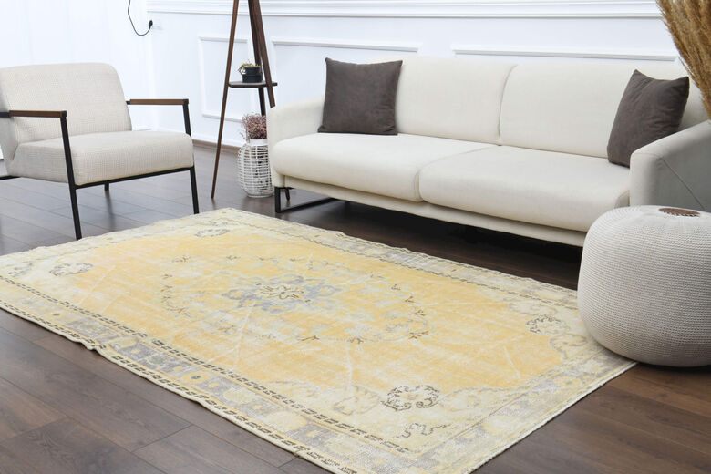 1960′s - Handmade Wool Area Anatolian Rug