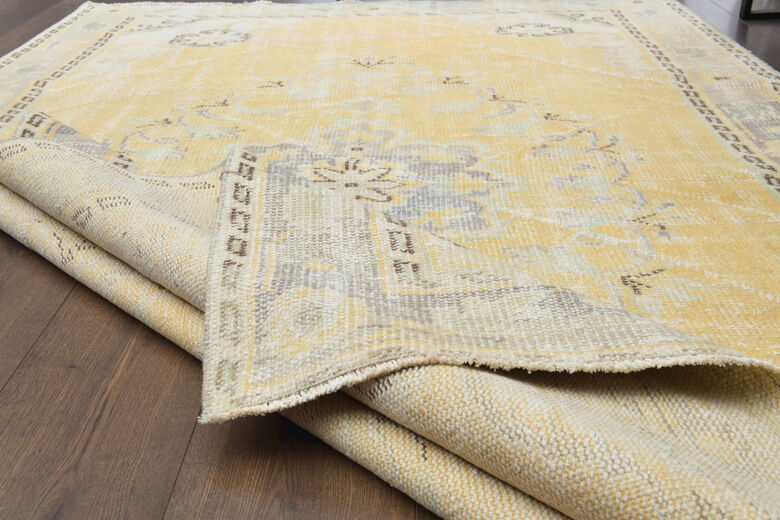 1960′s - Handmade Wool Area Anatolian Rug
