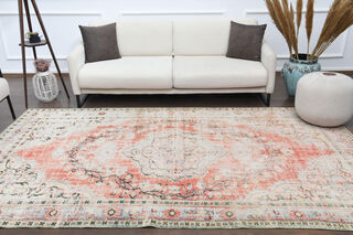 6x10 Feet - Distressed Vintage Area Rug - Thumbnail