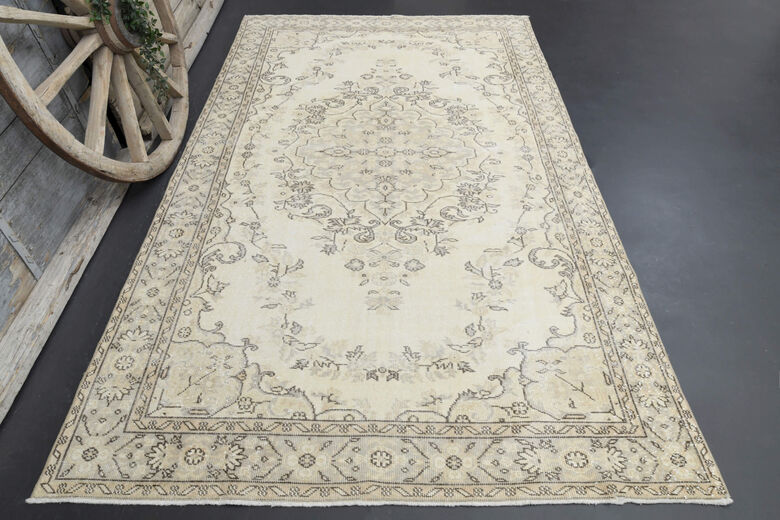 Handmade Medallion Anatolian Area Rug