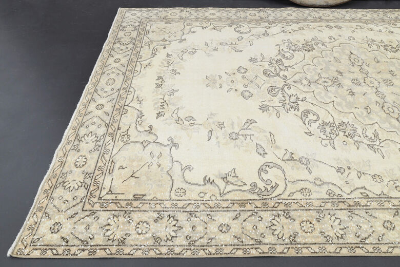 Handmade Medallion Anatolian Area Rug