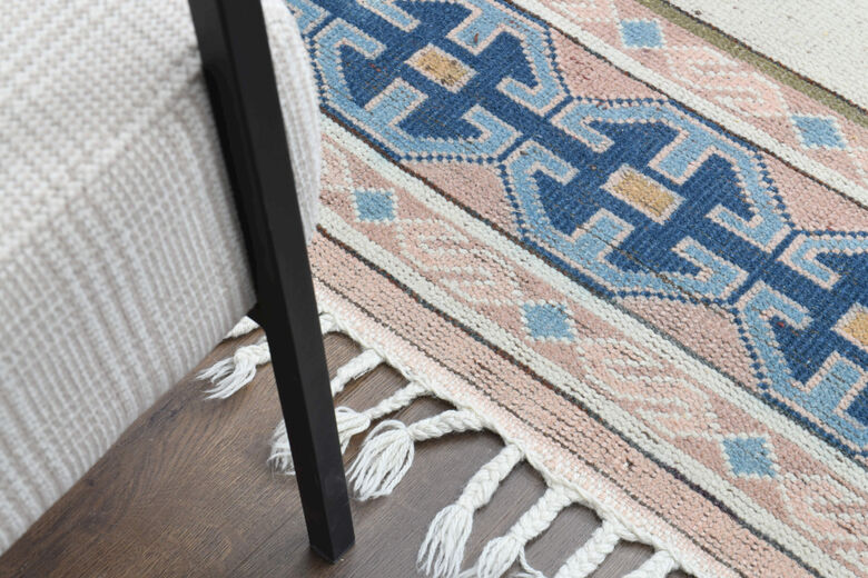 Tasseled Vintage Area Rug