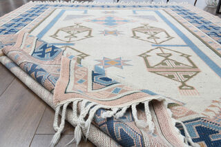 Tasseled Vintage Area Rug - Thumbnail