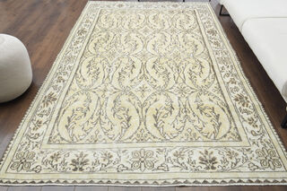 Handmade Cream Rug - Thumbnail