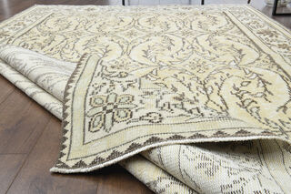 Handmade Cream Rug - Thumbnail