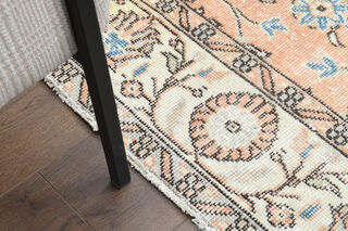 Handmade Floral Area Rug - Thumbnail