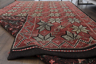 Red Floral Area Rug - Thumbnail