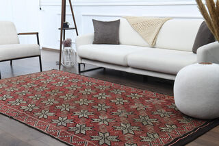 Red Floral Area Rug - Thumbnail
