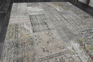 Oriental Vintage Area Rug - Thumbnail