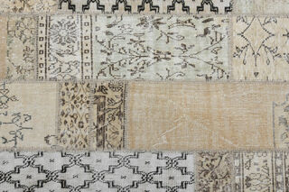 Vintage Cream Area Rug - Thumbnail