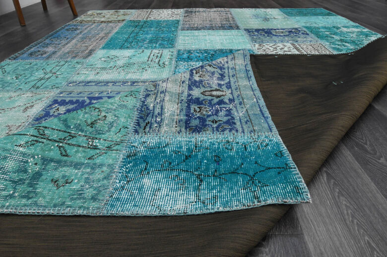 Vintage Turquoise Area Rug