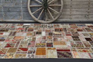  Vintage Brown Shades Area Rug - Thumbnail