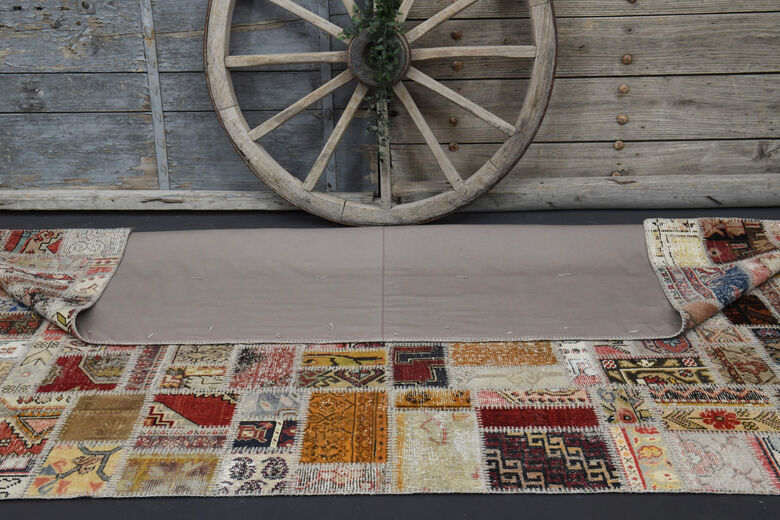  Vintage Brown Shades Area Rug