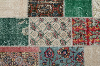 Vintage Vibrant Area Rug - Thumbnail