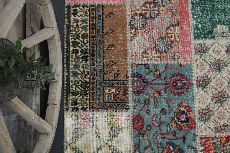 Vintage Vibrant Area Rug